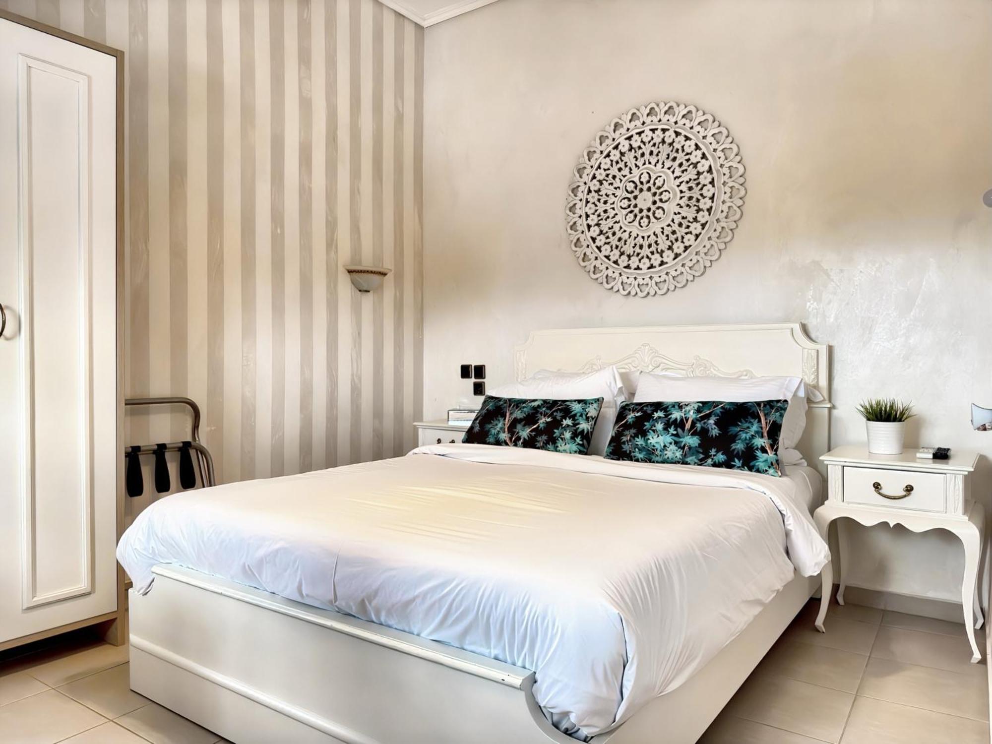 Panorama Suites & Spa - Adults Only Stómion Zimmer foto